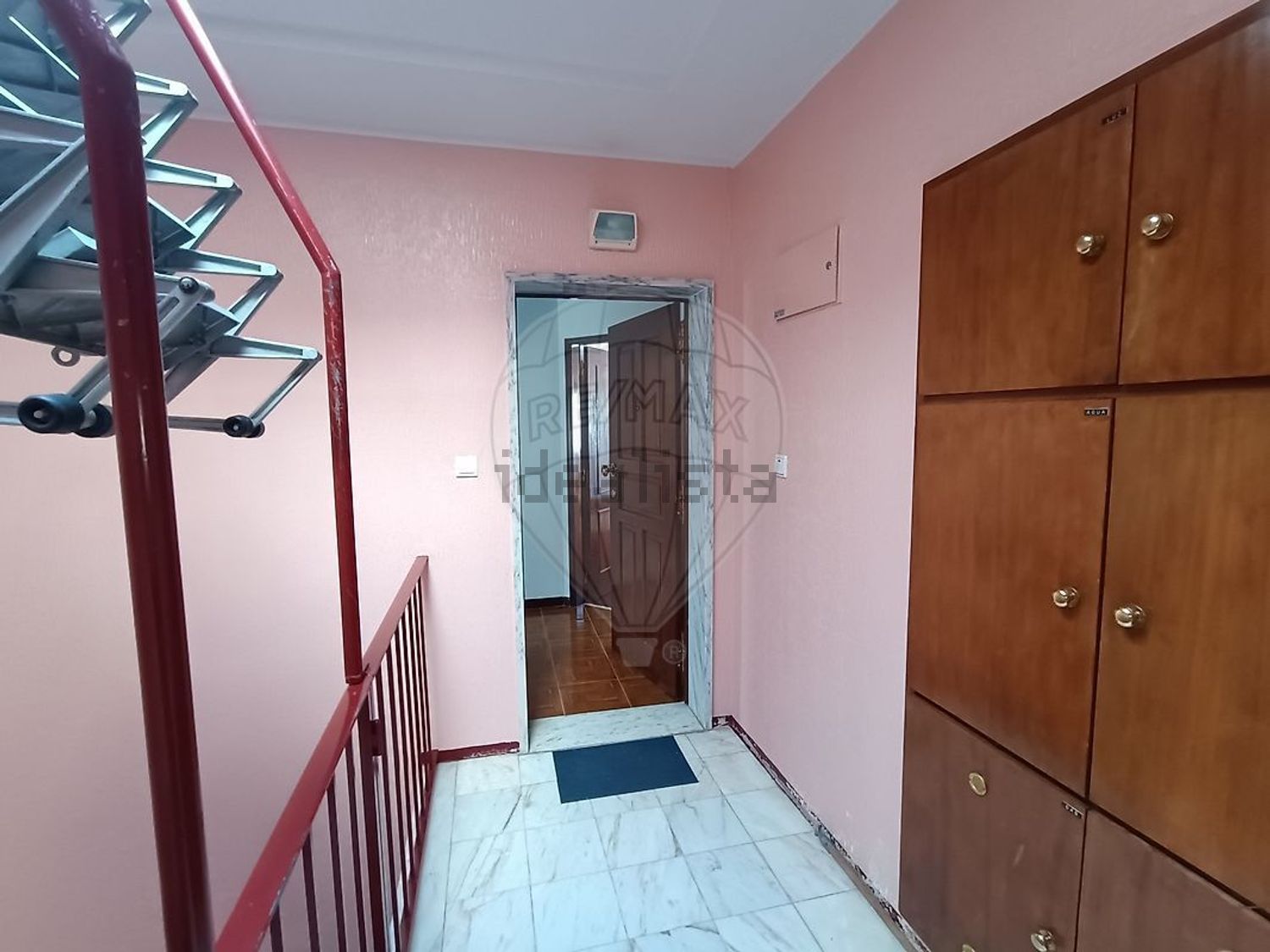 出租公寓 t2在Rua Bernardo Santareno - 过道