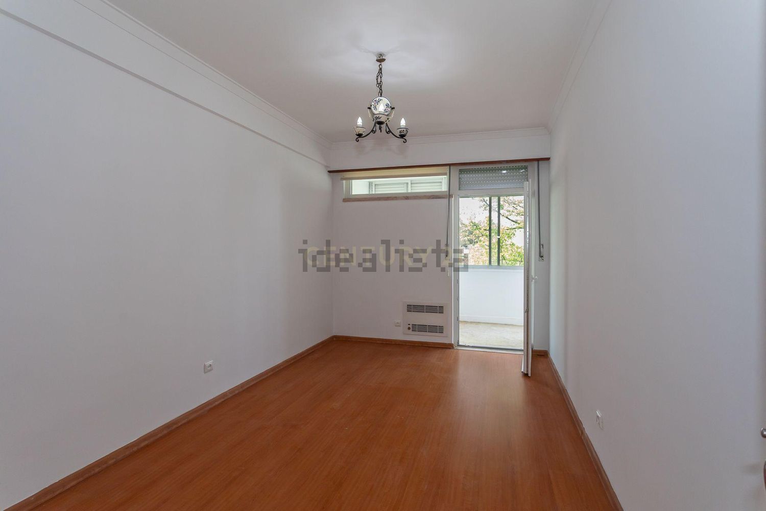 公寓 t3出售在Rua Capitão Tenente Oliveira e Carmo, 143 - 居住