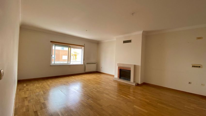 出租公寓 t3在Rua do Oriente, 1