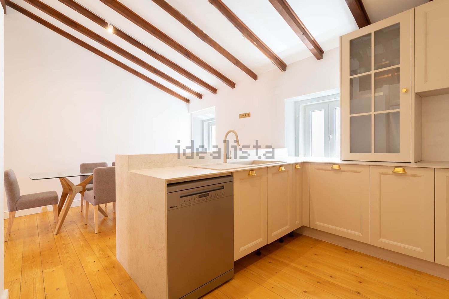 复式公寓出售在Rua de São Marçal - 厨房