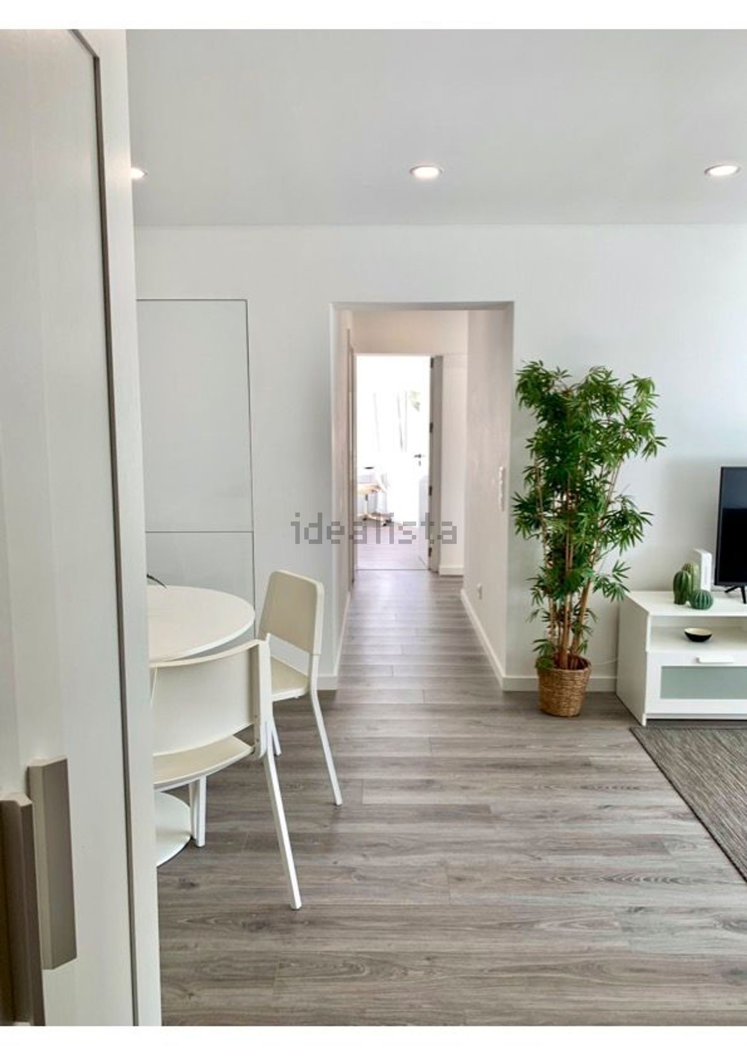 出租房间在Rua Sargento Armando Monteiro Ferreira, 35 - 过道