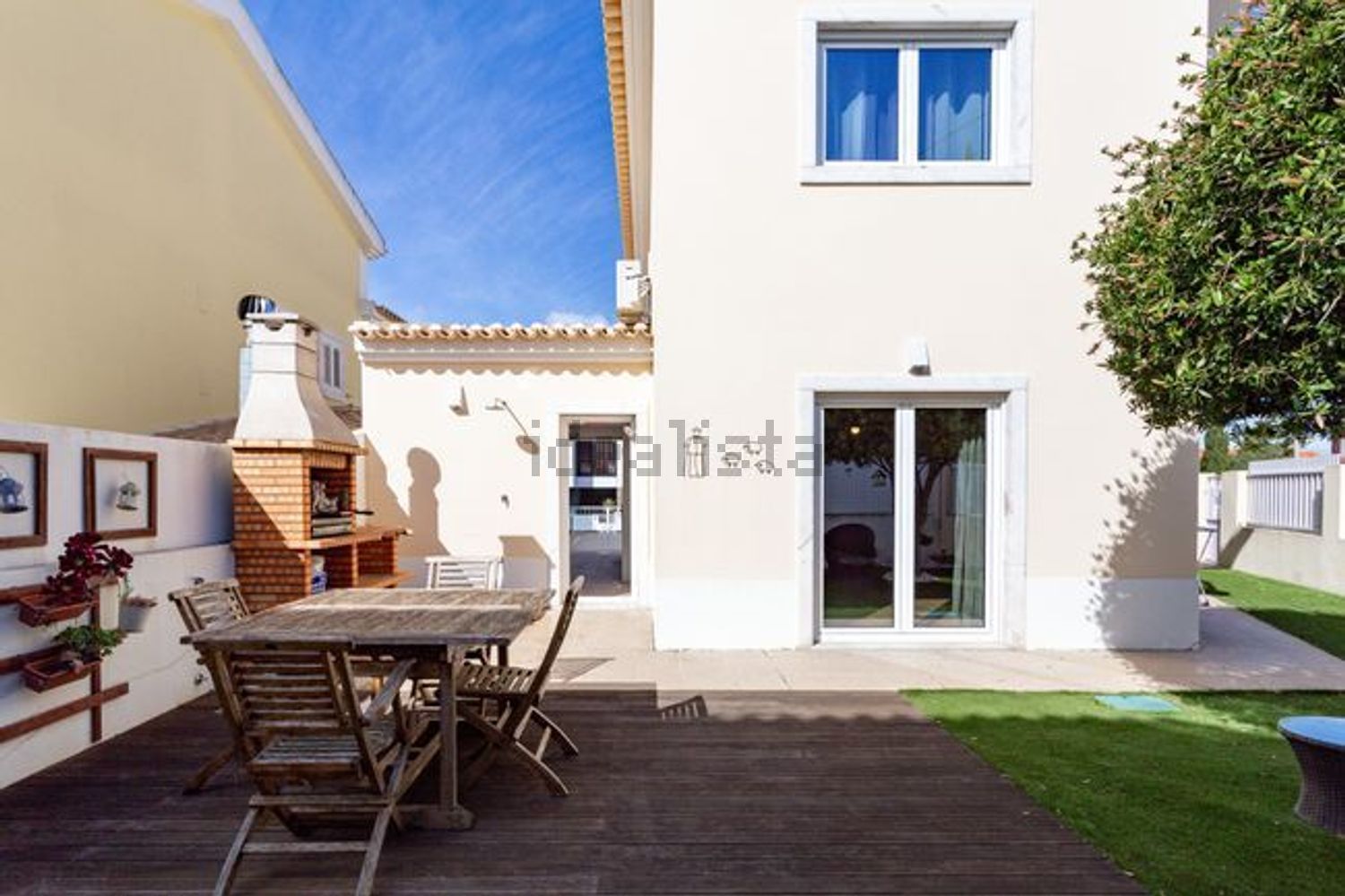 小楼房或独栋别墅出售在Travessa da Fé - 外立面