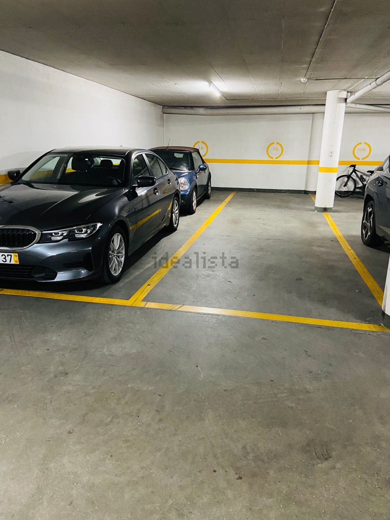 出租公寓 t2在Avenida Edmundo Lima Basto, 7 n - 停车位