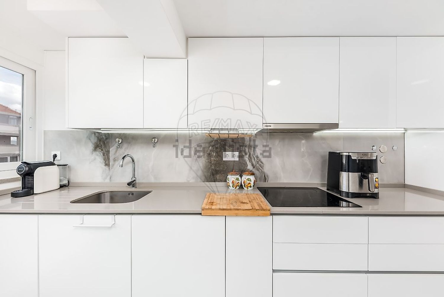 公寓 t3出售在Rua Capitão-Mor Lopes Sequeira - 厨房