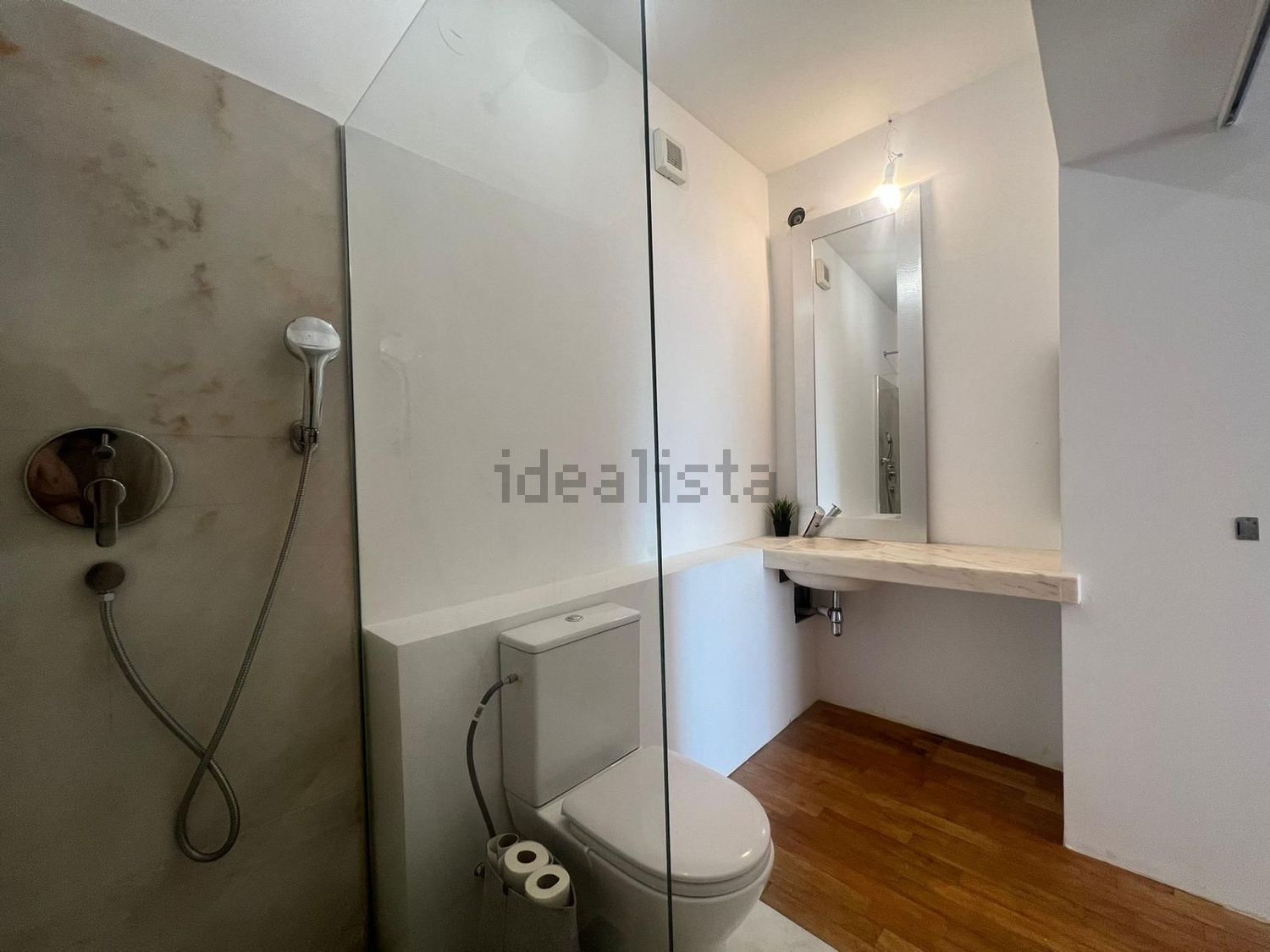 出租公寓 t2在Avenida Conselheiro Barjona de Freitas, 9 - 卫生间