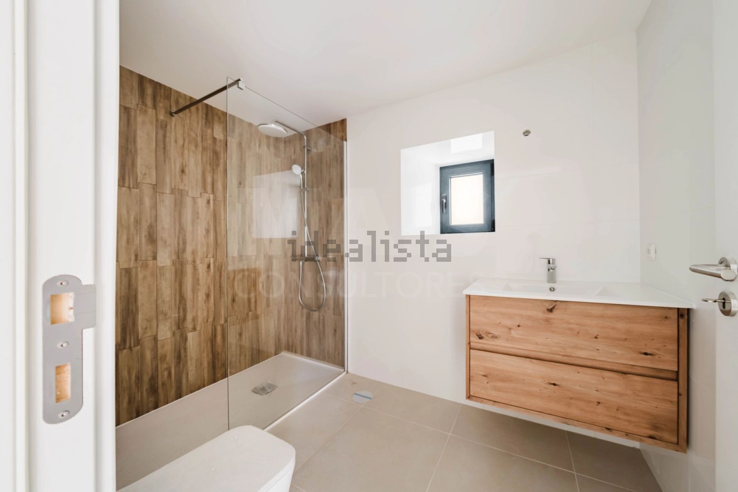 小楼房或别墅出售在São Bartolomeu dos Galegos e Moledo - 卫生间