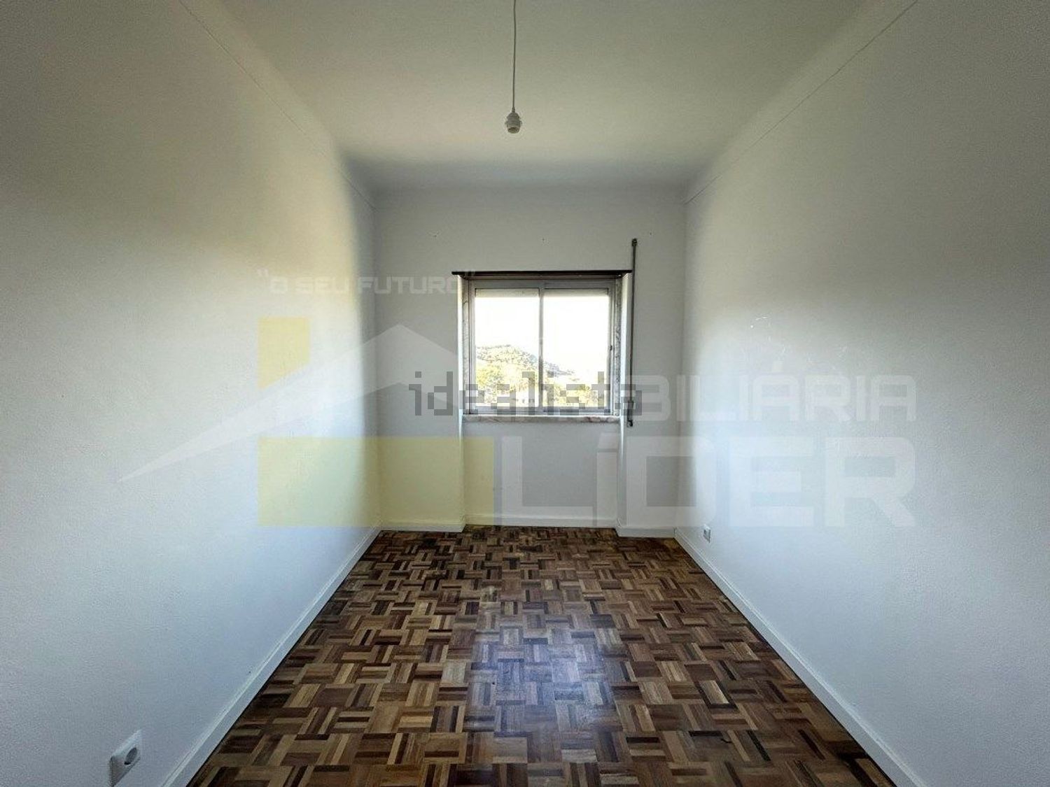 小楼房或独栋别墅出售在Barreiralva - Póvoa de Cima - 卧室