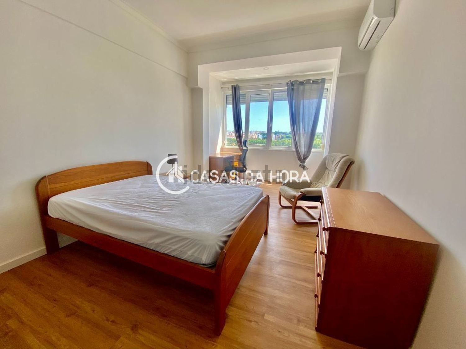 出租房间在Cova da Piedade - 卧室