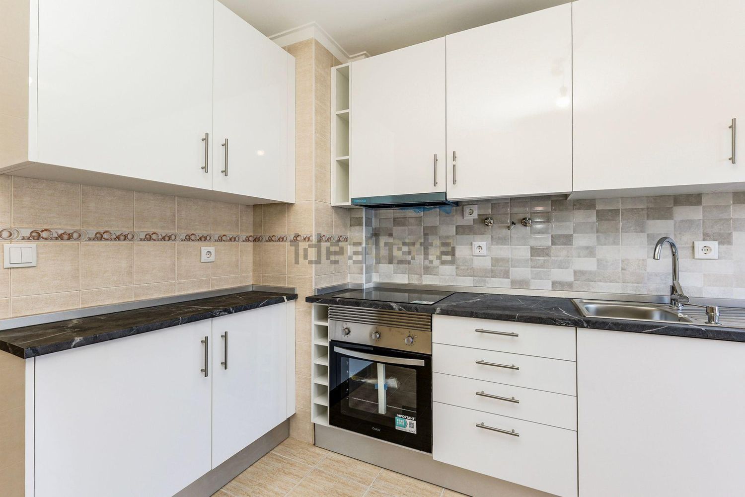 出租公寓 t2在Rua Samuel de Carvalho, 34 - 厨房