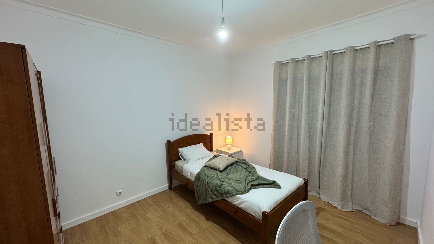 出租房间在Praça da Portela, 17 - 卧室