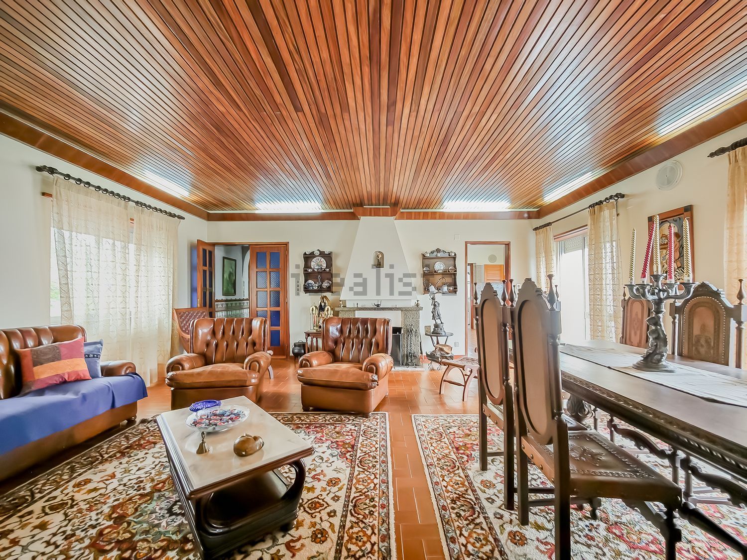 小楼房或独栋别墅出售lapa da serra - 客厅