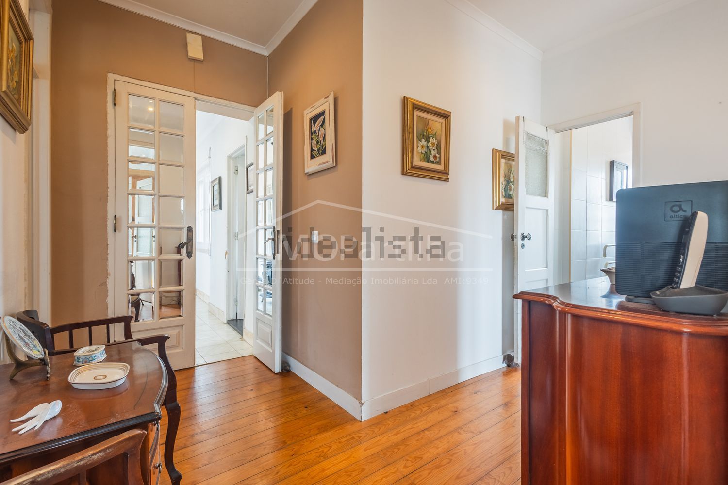 小楼房或独栋别墅出售在Rua Serpa Pinto - 前厅