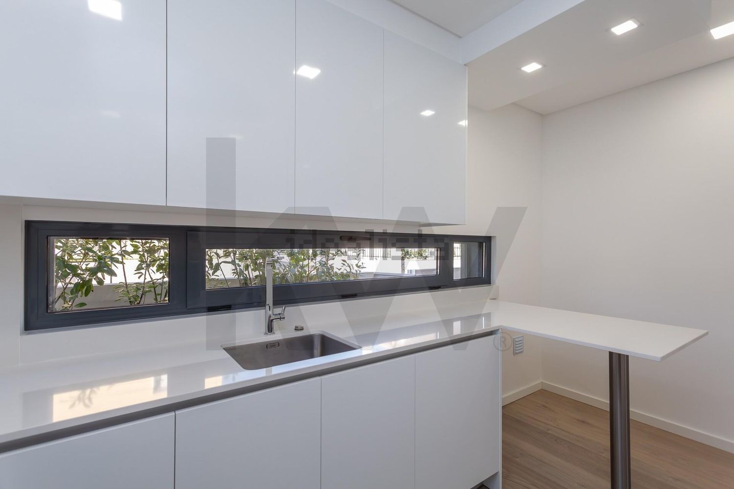 双拼别墅出售在Rua Marechal Craveiro Lopes s/n - 厨房