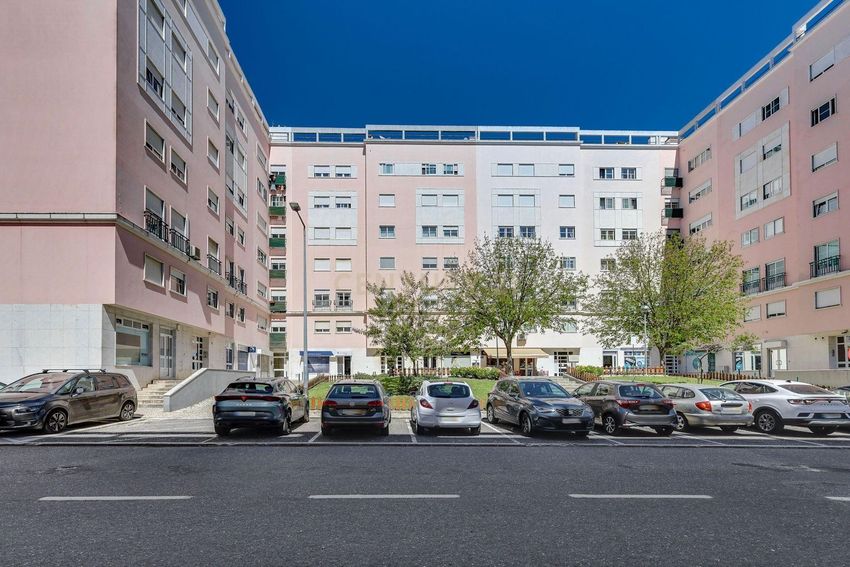 公寓 t3出售在Praceta Fernando Pessa, 5