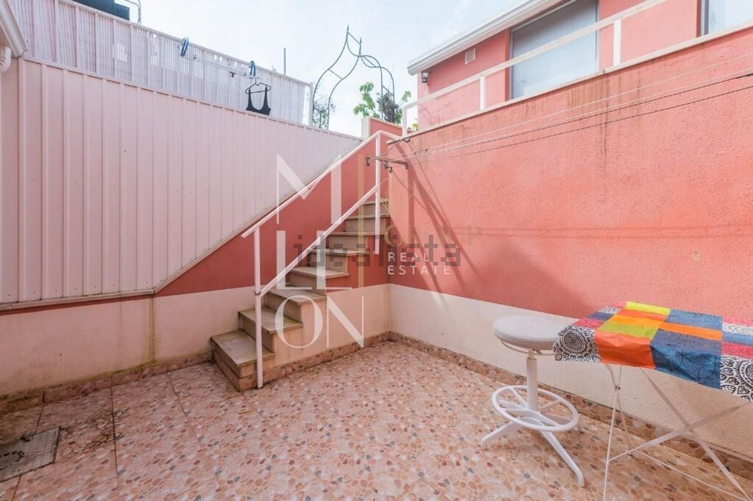 双拼别墅出售在Rua Combatentes da Grande Guerra s/n - 阳台