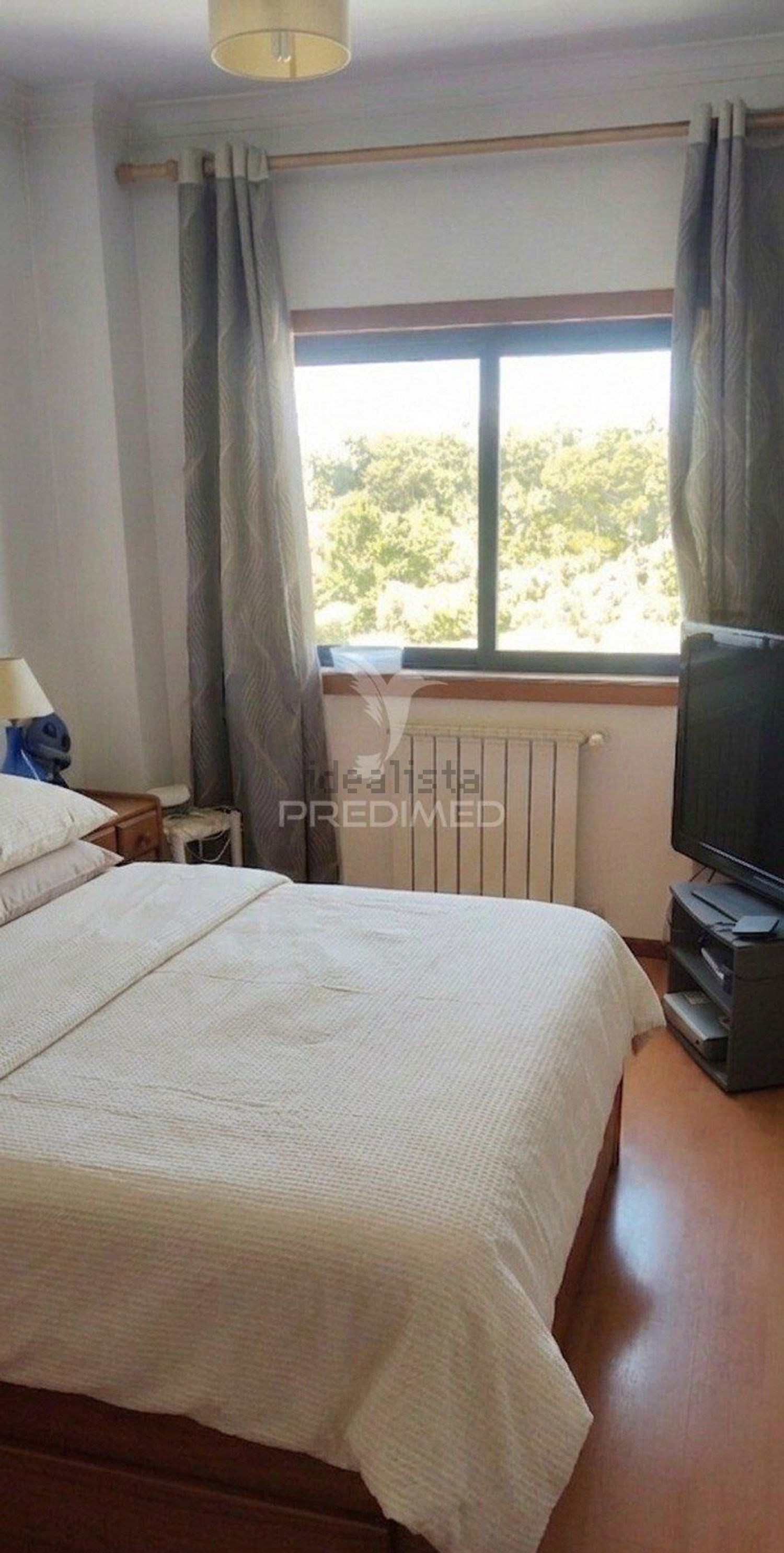 公寓 t2出售在Santo António dos Cavaleiros e Frielas - 卧室