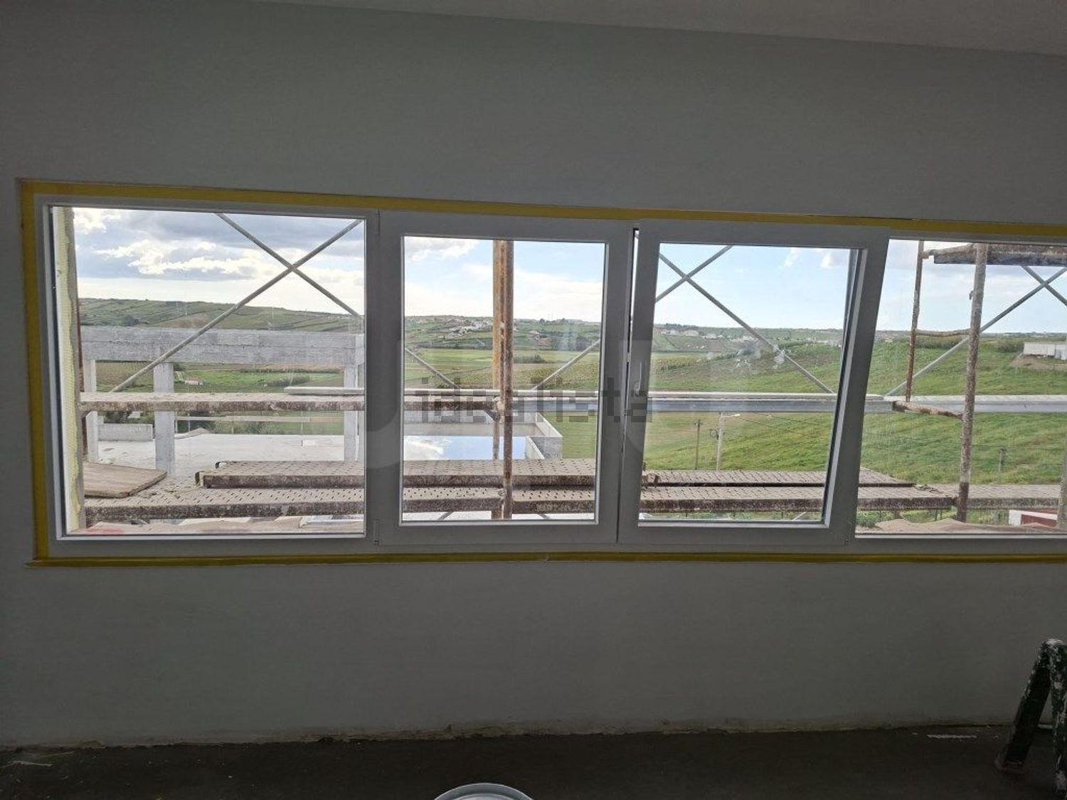 小楼房或独栋别墅出售在Rua da Estrada Militar - 阳台