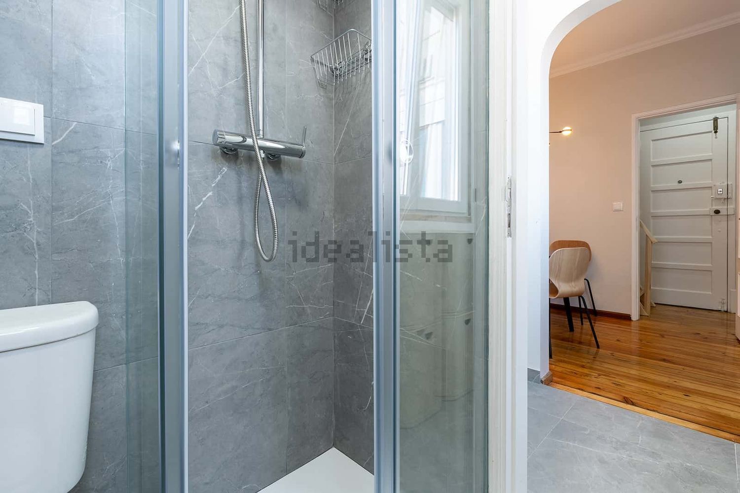 出租房间在Travessa Santo António à Graça, 2 - 卫生间