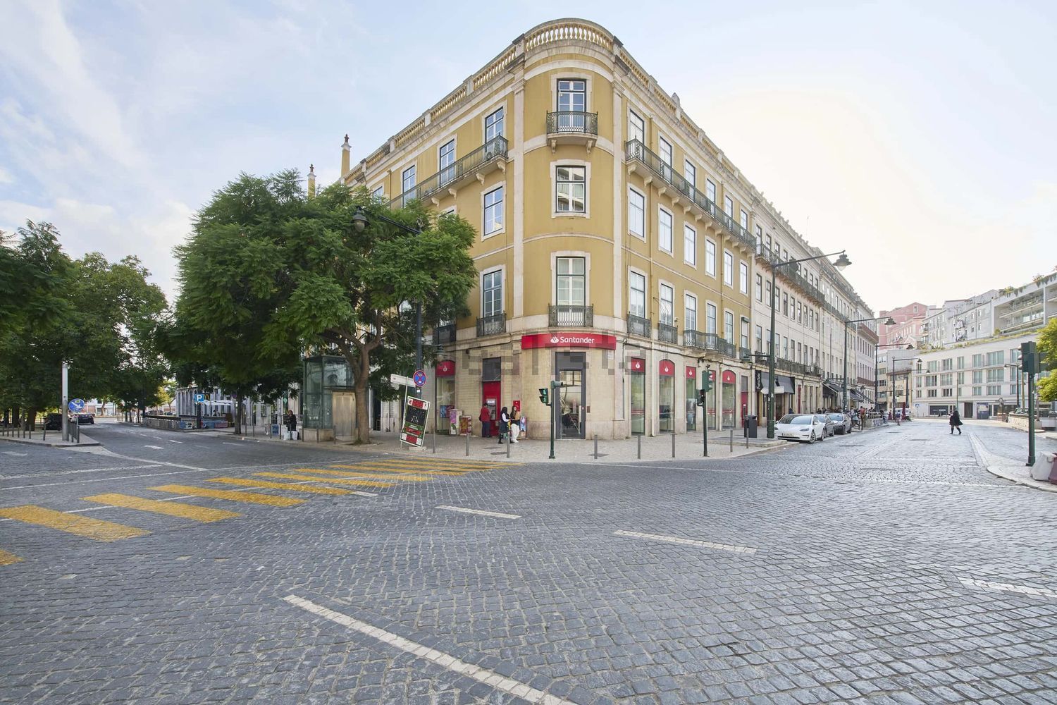 出租房间在Largo Vitorino Damásio, 2 - 视线