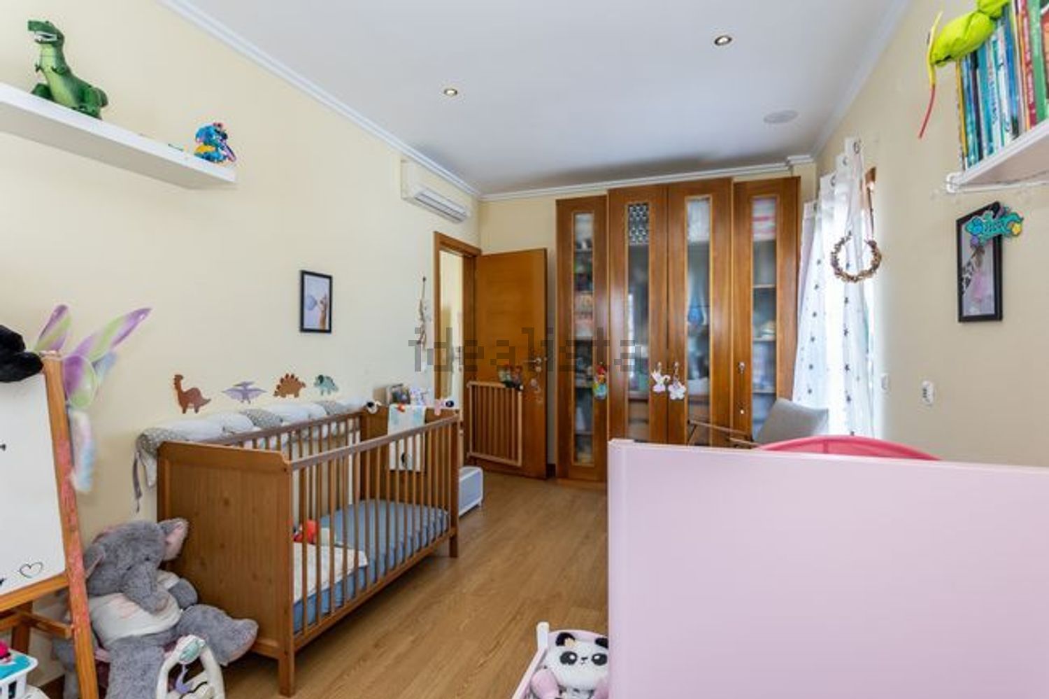 小楼房或独栋别墅出售在Rua Adão Manuel Ramos Barata - 卧室