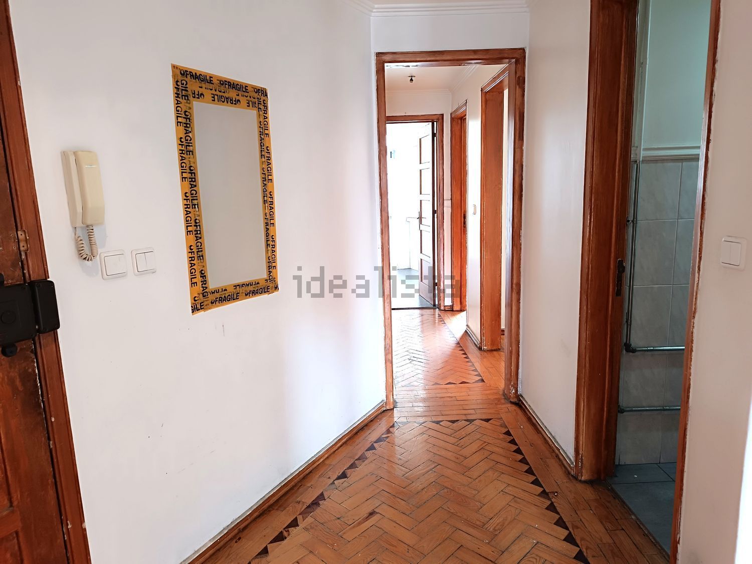 公寓 t2出售在Rua 1º de Maio, 40 - 前厅