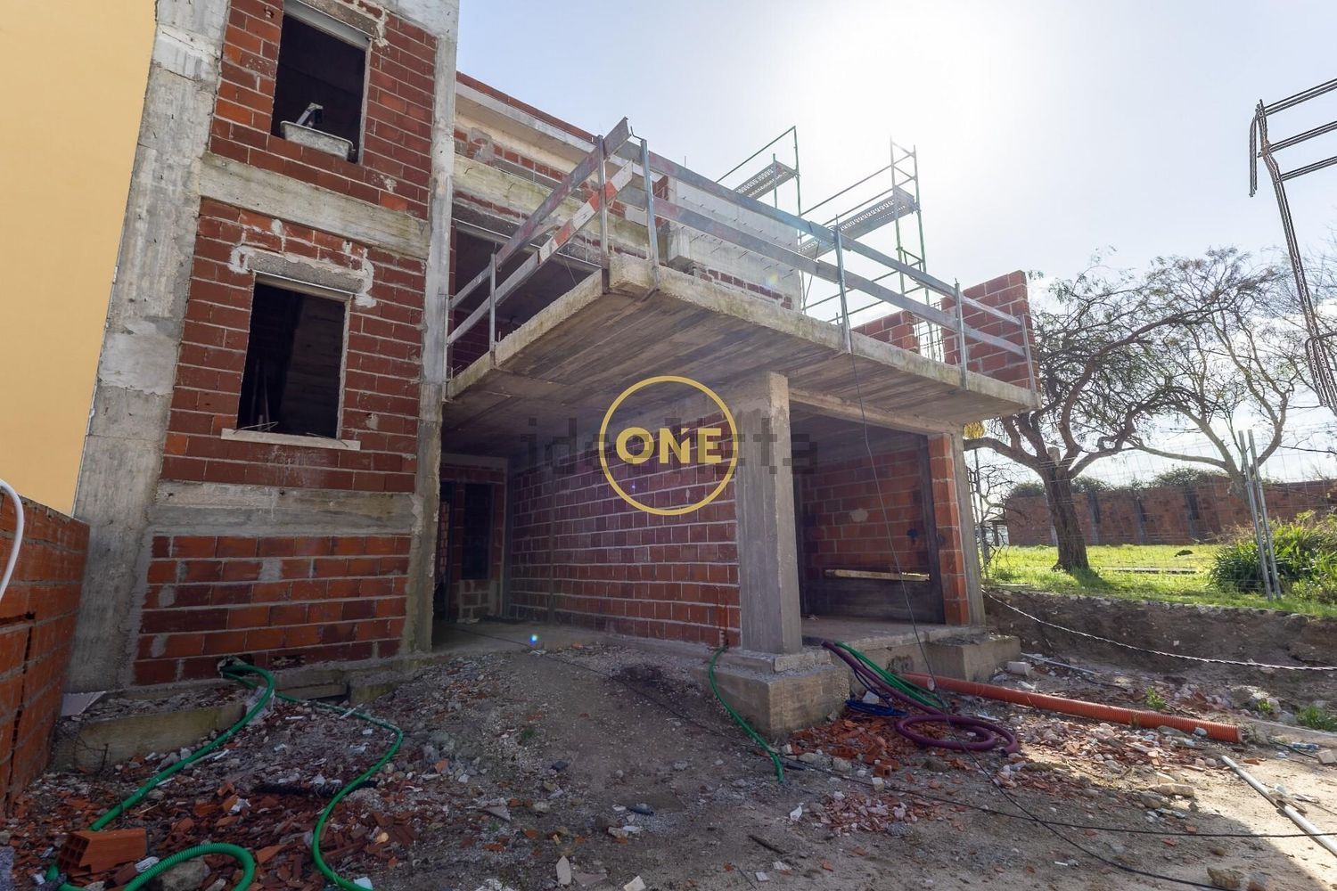 双拼别墅出售在Rua Fonte do Nico - 外立面