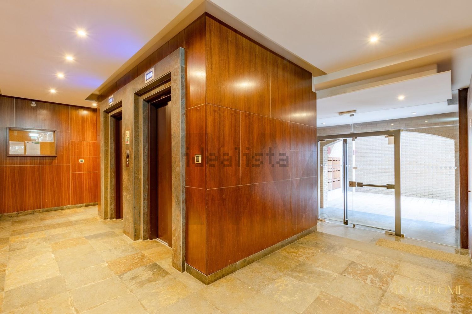 出租公寓 t3在Santo António dos Cavaleiros e Frielas - 前厅