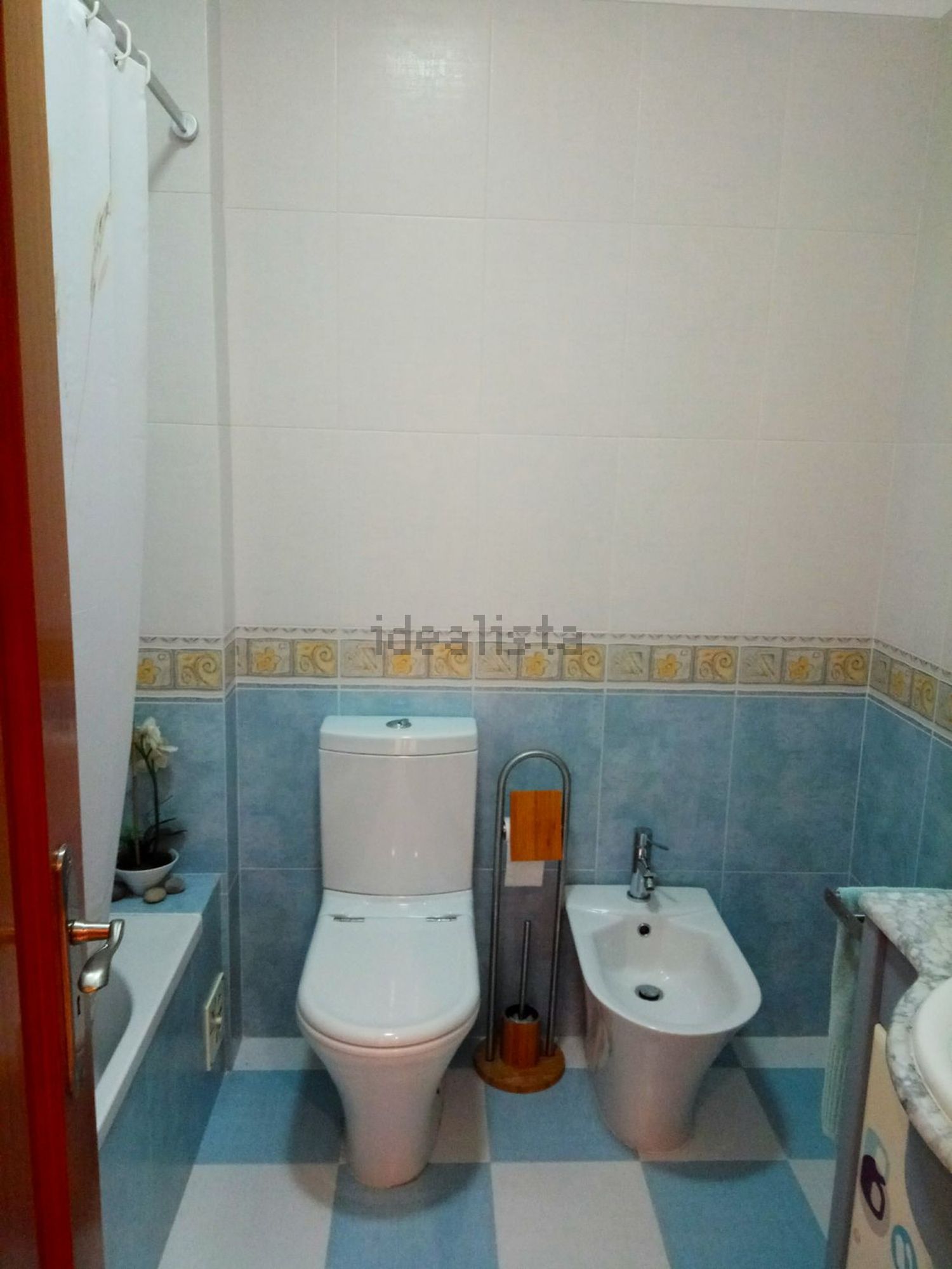 出租公寓 t2在Rua Joaquim José de Oliveira Afoito, 10 - 卫生间