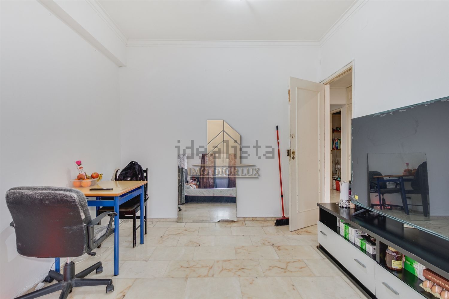 公寓 t3出售在Rua Conde Almeida Araújo, 34 - 储藏室