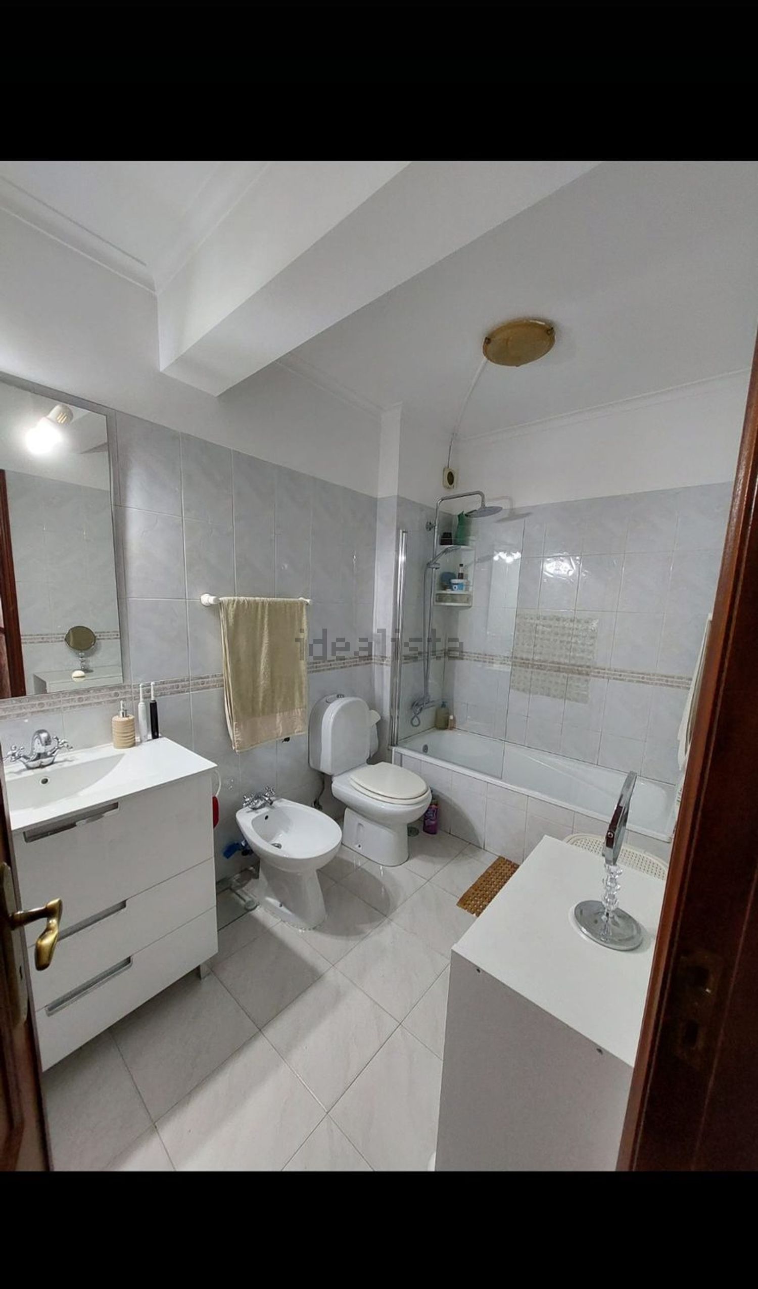 出租房间在Rua Loubet Bravo, 2745 -032 - 卫生间