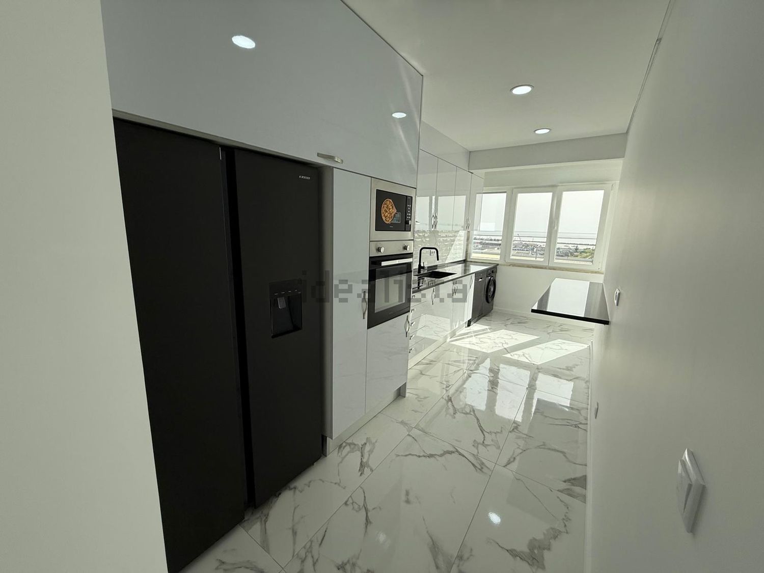 出租公寓 t3在Rua Fernando Pessoa, 19 - 厨房