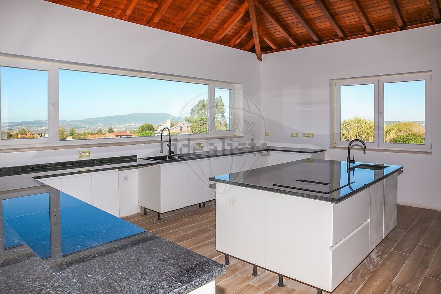 小楼房或独栋别墅出售在Carnota - 厨房