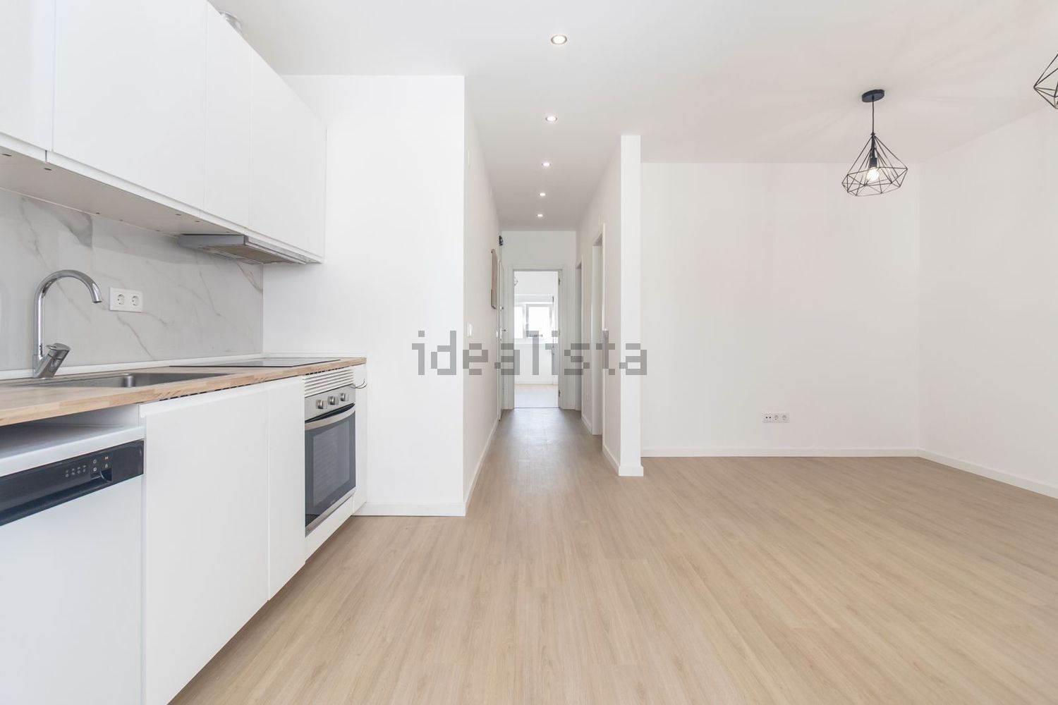 公寓 t2出售在Rua Dom José Cárcomo Lobo, 33 - 厨房