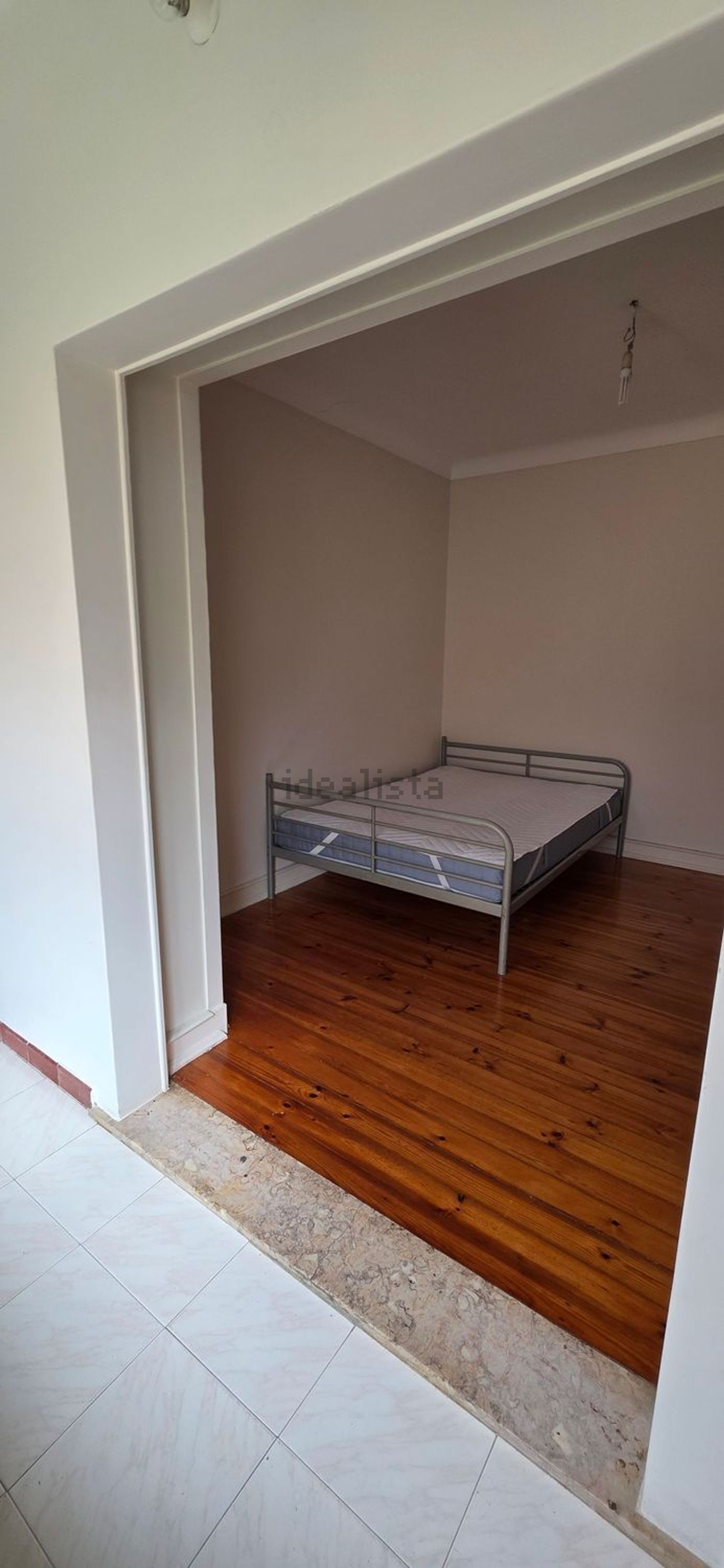 出租房间在Rua Almirante Gago Coutinho, 29 - 卧室