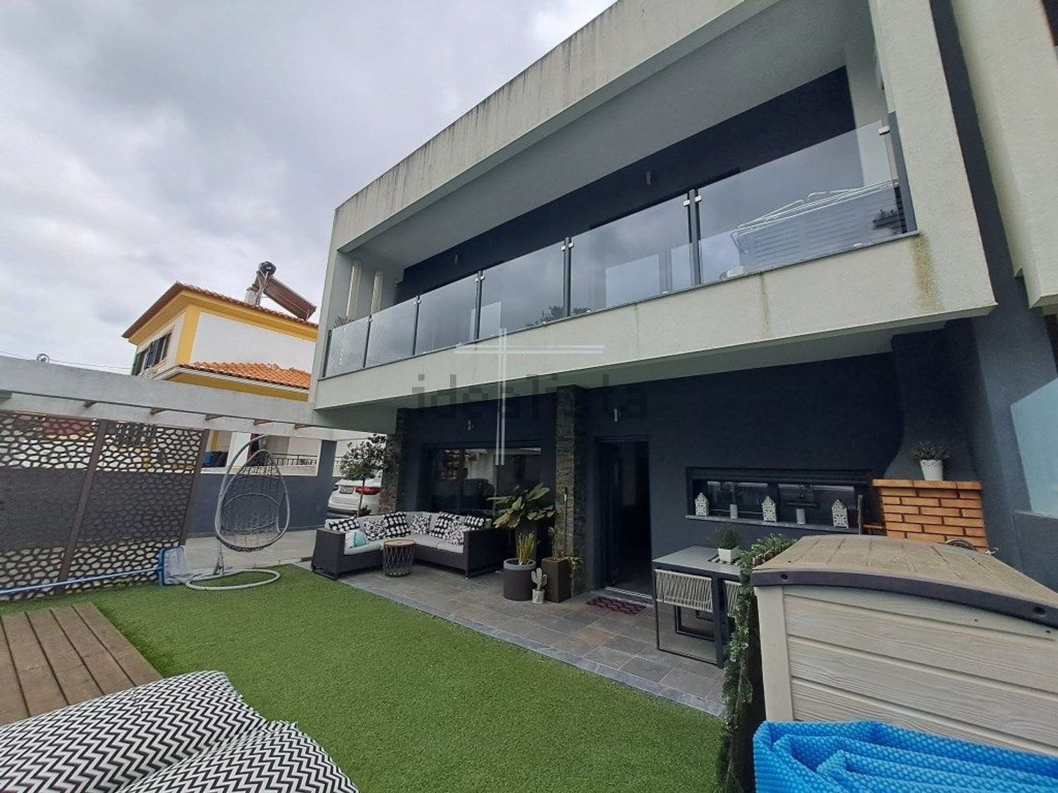 双拼别墅出售在Quintinhas - 外立面