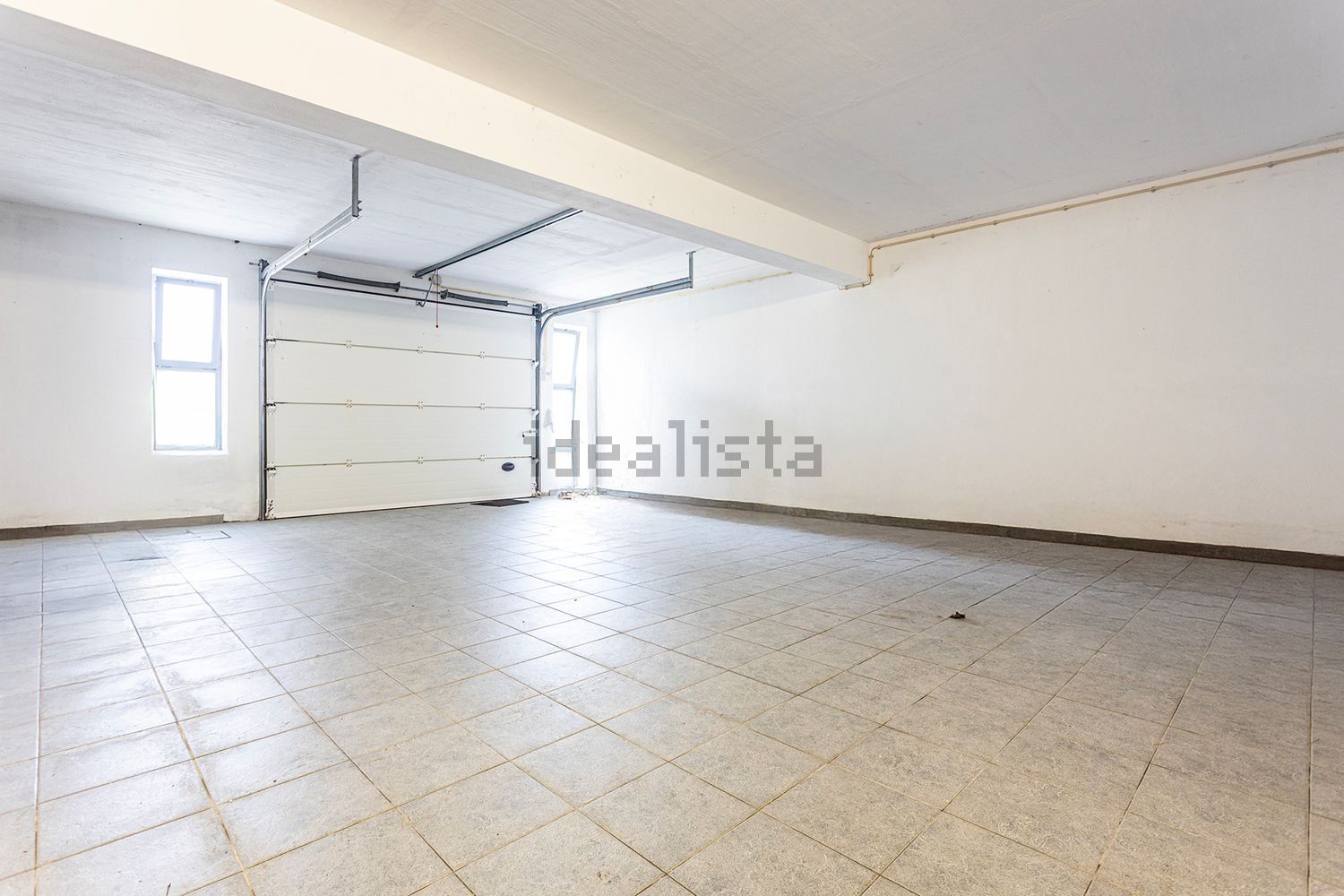 小楼房或独栋别墅出售在Travessa dos Sousas, 11 - 停车位