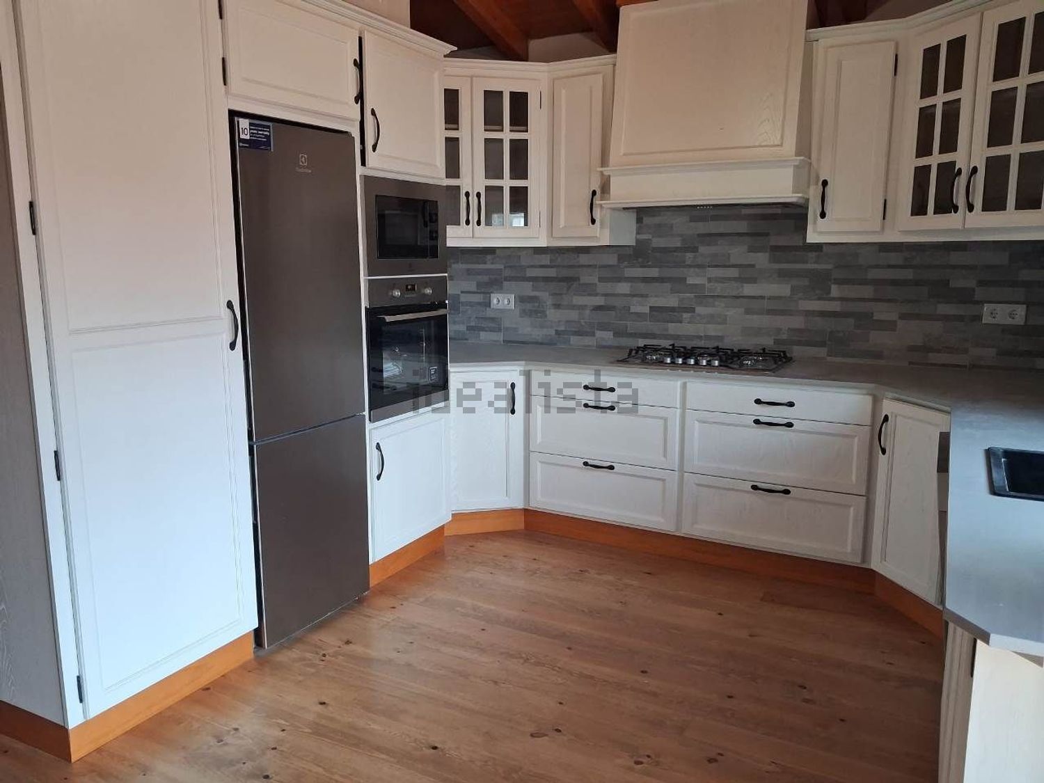 小楼房或独栋别墅出售在São Bartolomeu dos Galegos e Moledo - 厨房