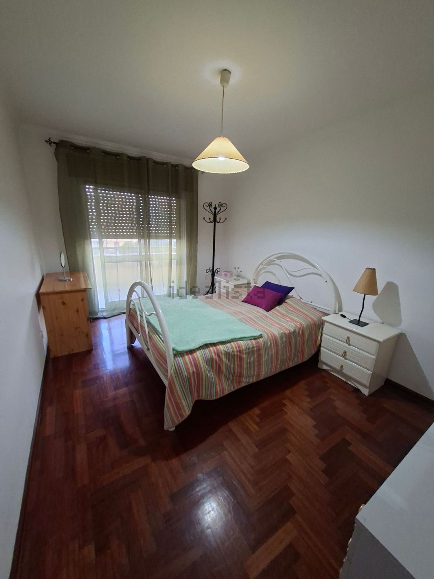 出租房间在Rua Doutor Francisco Sá Carneiro, 10 - 卧室