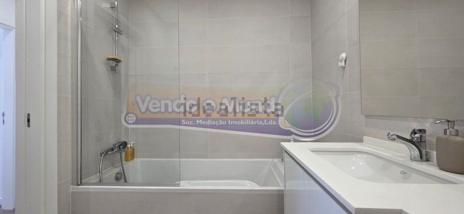 公寓 t2出售在Póvoa de Santa Iria e Forte da Casa - 卫生间