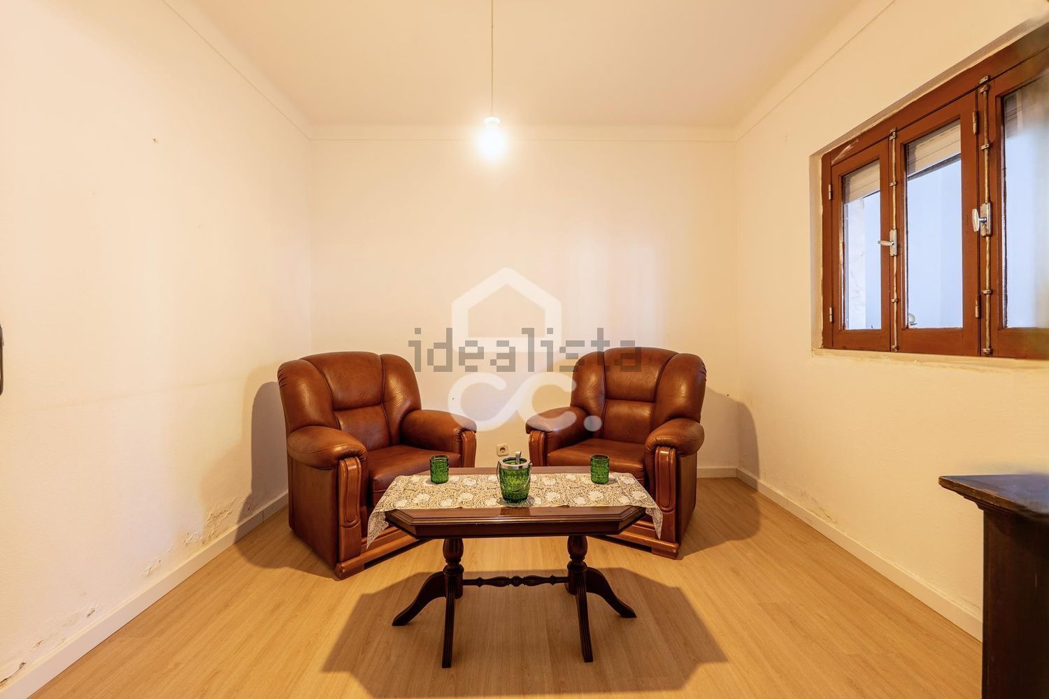 小楼房或独栋别墅出售在Lamas e Cercal - 客厅