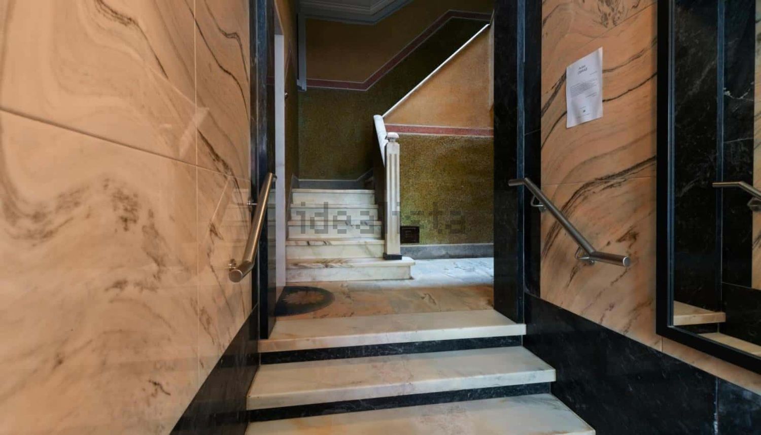 出租房间在Praceta das Roiçadas s/n - 详情