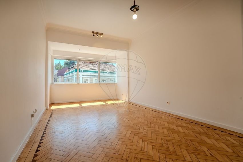 公寓 t2出售在Rua do Vale de Santo António