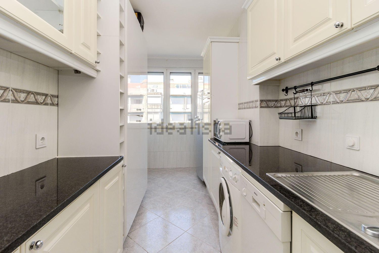 出租公寓 t2在Avenida Conselheiro Barjona de Freitas, 7 - 厨房