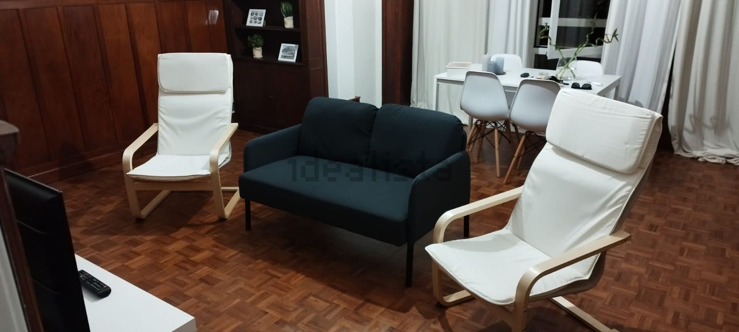 出租房间在Avenida Cidade de Luanda, 485 - 客厅