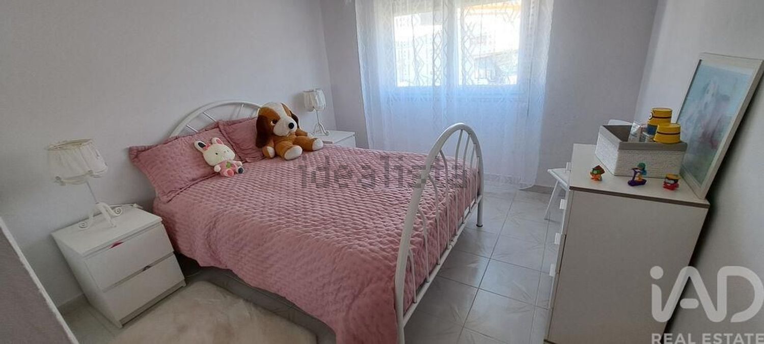 双拼别墅出售在Santa Cruz - 卧室