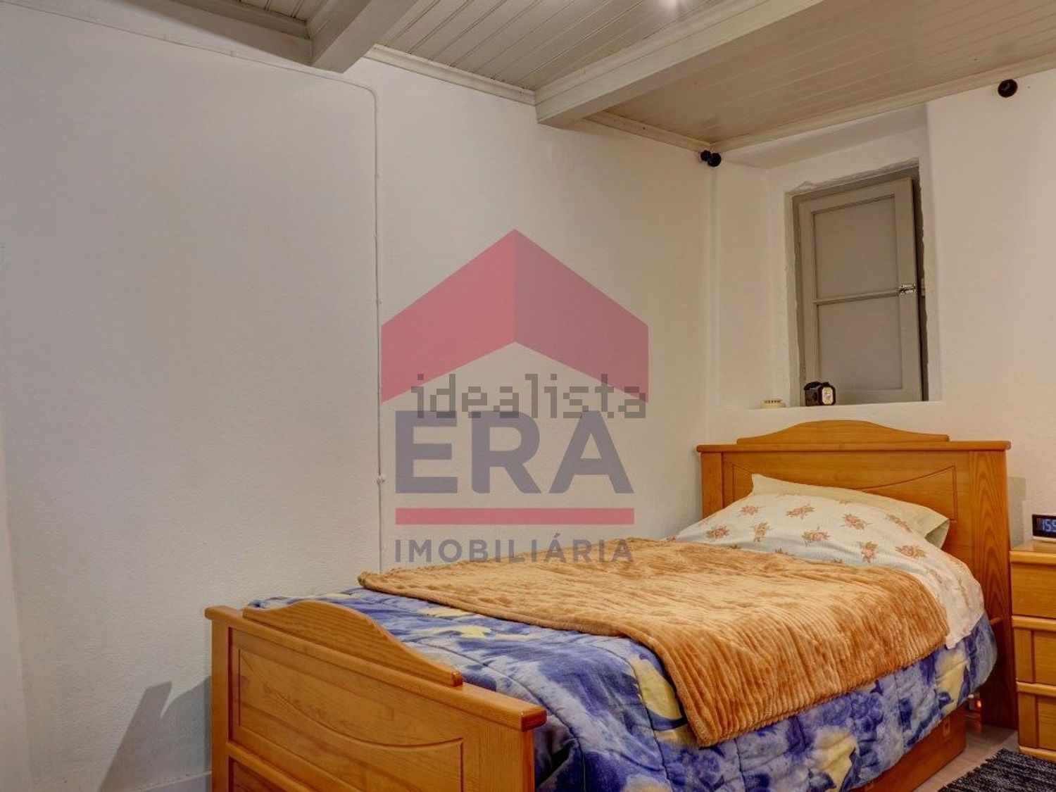 小楼房或独栋别墅出售在Rua do Meio - 卧室