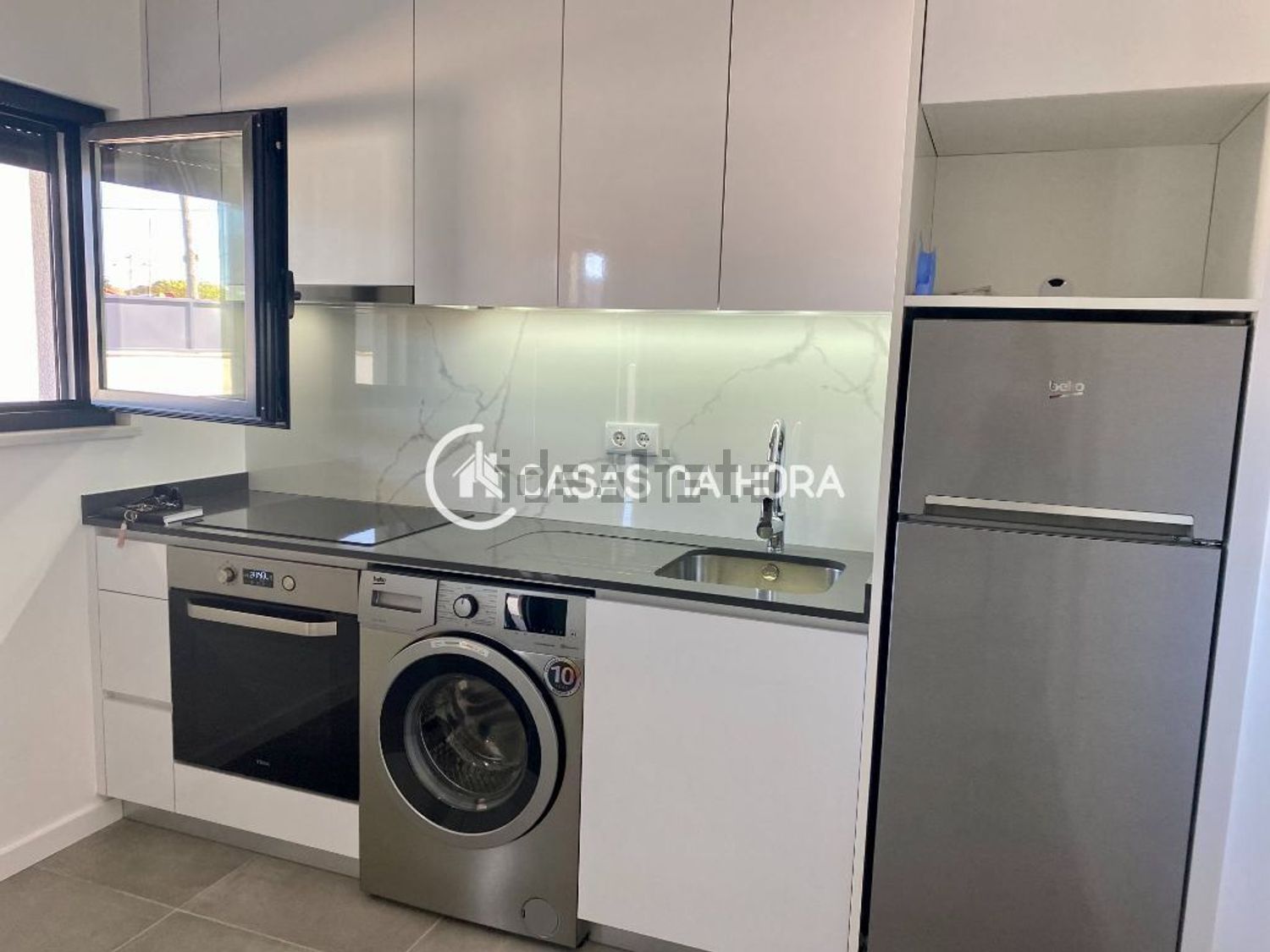 出租公寓 t1在Caparica e Trafaria - 厨房