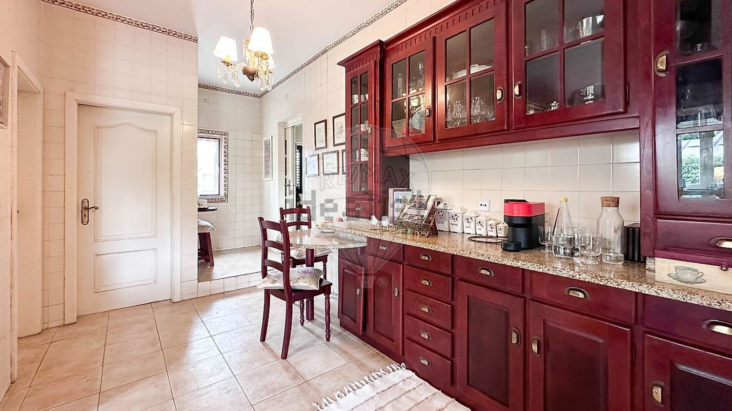 小楼房或独栋别墅出售在Rua da Mofina - 厨房