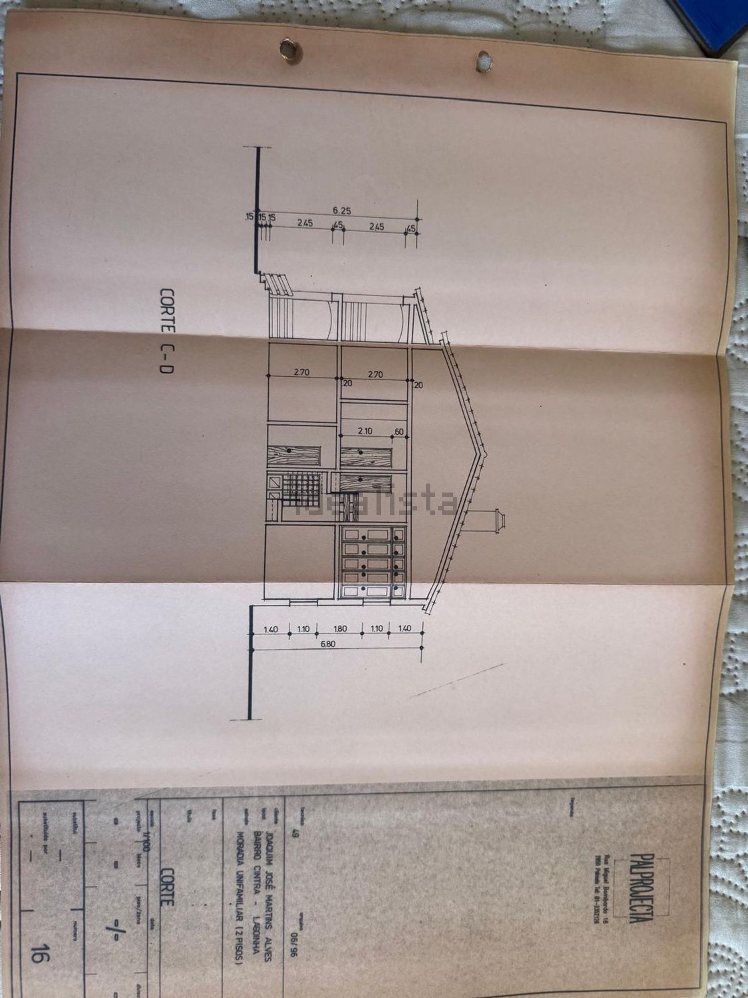 小楼房或独栋别墅出售在Lagoinha - Vale de Touros - 平面图