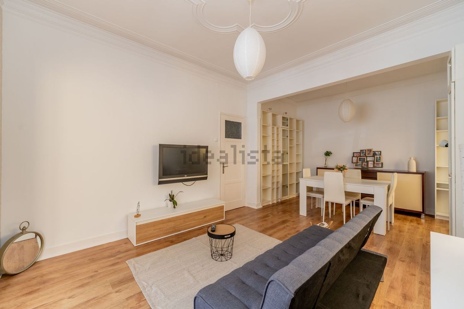 公寓 t4出售在Rua António Batalha Reis - 客厅